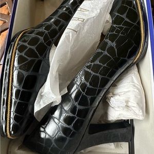 Stuart Weitzman - Goldsmith Navy Polish